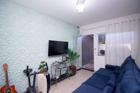 Casa para alugar com 103m², 3 quartos e 3 vagas Casa para alugar com 103m², 3 quartos e 3 vagasSala