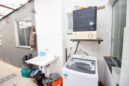 Casa para alugar com 103m², 3 quartos e 3 vagas Casa para alugar com 103m², 3 quartos e 3 vagasCozinha e Área de Serviço