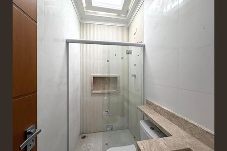 Casa à venda com 150m², 3 quartos e 2 vagas Casa à venda com 150m², 3 quartos e 2 vagasBanheiro da Suíte 1