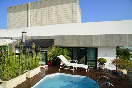 Apartamento para alugar com 300m², 3 quartos e 4 vagasPiscina