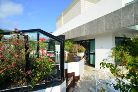 Apartamento para alugar com 300m², 3 quartos e 4 vagasVaranda Cobertura