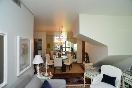 Apartamento para alugar com 300m², 3 quartos e 4 vagasSala
