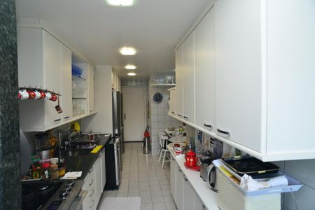 Apartamento para alugar com 300m², 3 quartos e 4 vagasCozinha