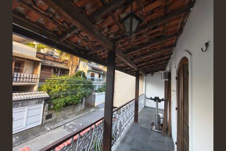 Casa de condomínio à venda com 64m², 4 quartos e 1 vagaVaranda Quartos