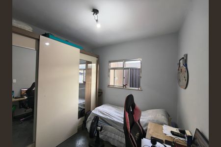 Casa de condomínio à venda com 64m², 4 quartos e 1 vagaQuarto 4