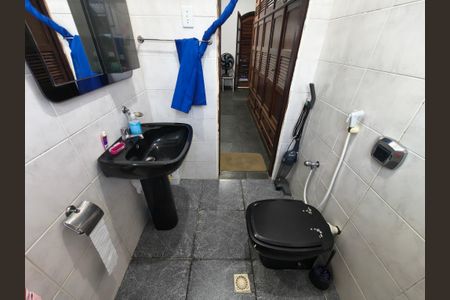Casa de condomínio à venda com 64m², 4 quartos e 1 vagaBanheiro 3 Suite