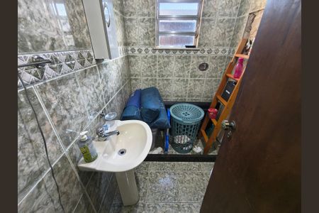 Casa de condomínio à venda com 64m², 4 quartos e 1 vagaBanheiro Andar Superior