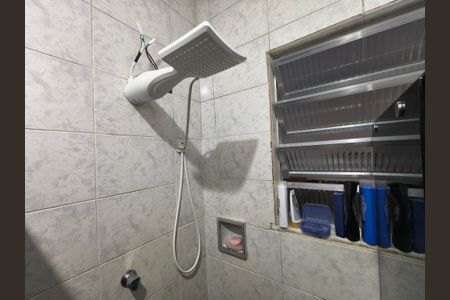 Casa de condomínio à venda com 64m², 4 quartos e 1 vagaBanheiro Social