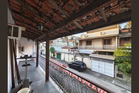 Casa de condomínio à venda com 64m², 4 quartos e 1 vagaVaranda Quartos