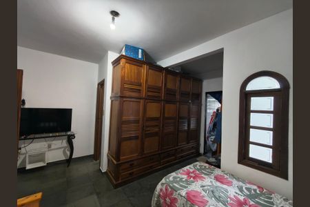 Casa de condomínio à venda com 64m², 4 quartos e 1 vagaQuarto 3 Suite