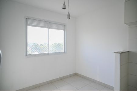 Sala de apartamento para alugar com 2 quartos, 32m² em Parque Fongaro, São Paulo