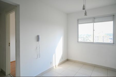 Sala de apartamento para alugar com 2 quartos, 32m² em Parque Fongaro, São Paulo