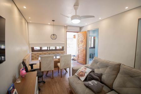 SALA de casa de condomínio à venda com 2 quartos, 80m² em Parque Sao Domingos, São Paulo