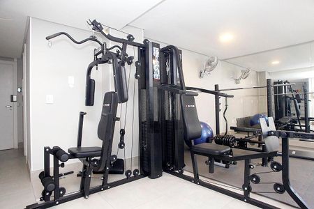 Apartamento para alugar com 64m², 2 quartos e 2 vagasÁrea Comum - Academia