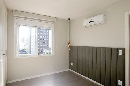 Quarto 1 Suíte de apartamento para alugar com 2 quartos, 64m² em São João, Porto Alegre