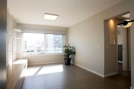 Sala de apartamento para alugar com 2 quartos, 64m² em São João, Porto Alegre