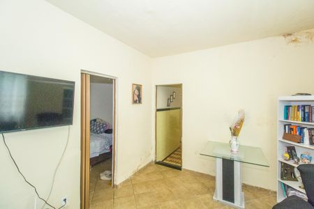 Casa para alugar com 140m², 2 quartos e 3 vagasSala