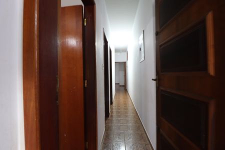 Casa para alugar com 180m², 3 quartos e 2 vagasCorredor