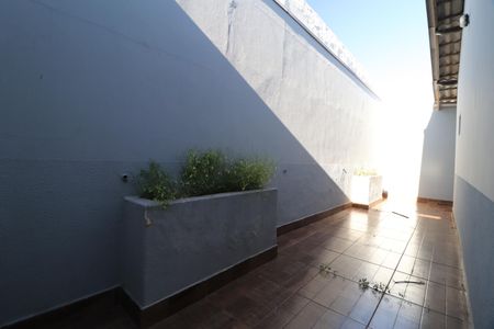 Casa para alugar com 180m², 3 quartos e 2 vagasQuintal