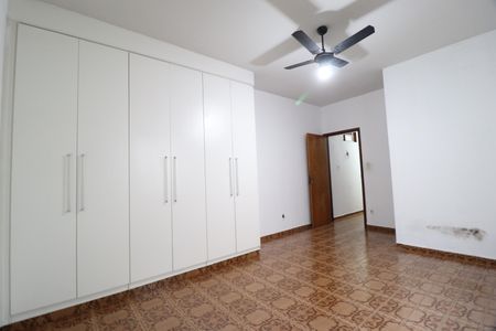 Casa para alugar com 180m², 3 quartos e 2 vagasQuarto 3 - Suíte