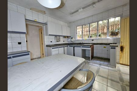 Apartamento à venda com 190m², 5 quartos e 2 vagasCozinha