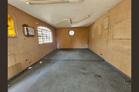 Apartamento à venda com 190m², 5 quartos e 2 vagasSalão