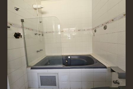 Apartamento à venda com 190m², 5 quartos e 2 vagasBanheiro da Suíte 2