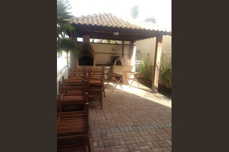 Apartamento à venda com 60m², 2 quartos e 2 vagasÁrea externa