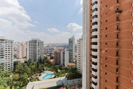 Apartamento à venda com 480m², 4 quartos e 4 vagasVista da varanda da sala de estar