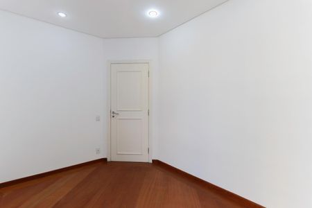 Apartamento à venda com 480m², 4 quartos e 4 vagasEscritório