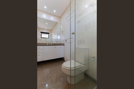Apartamento à venda com 480m², 4 quartos e 4 vagasBanheiro da suíte 2