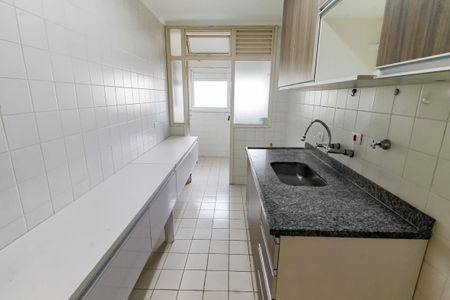 Apartamento para alugar com 90m², 3 quartos e 2 vagasCozinha - Armários
