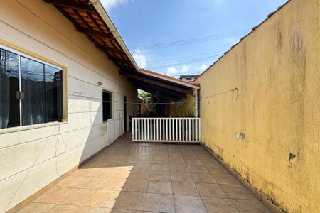 Casa para alugar com 153m², 3 quartos e 3 vagas Casa para alugar com 153m², 3 quartos e 3 vagasQuintal