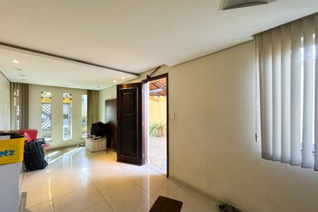 Sala de casa à venda com 3 quartos, 153m² em Vila Jordanopolis, São Bernardo do Campo