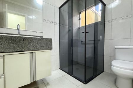 Casa para alugar com 153m², 3 quartos e 3 vagas Casa para alugar com 153m², 3 quartos e 3 vagasBanheiro da Suíte