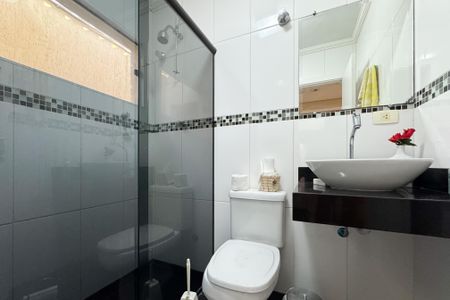 Casa para alugar com 153m², 3 quartos e 3 vagas Casa para alugar com 153m², 3 quartos e 3 vagasBanheiro Social