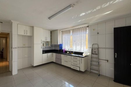 Casa para alugar com 153m², 3 quartos e 3 vagas Casa para alugar com 153m², 3 quartos e 3 vagasCozinha