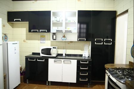 Casa à venda com 125m², 3 quartos e 2 vagasCozinha 