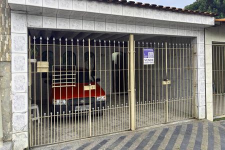 Casa à venda com 125m², 3 quartos e 2 vagasFachada