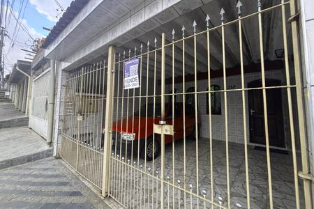Casa à venda com 125m², 3 quartos e 2 vagasFachada
