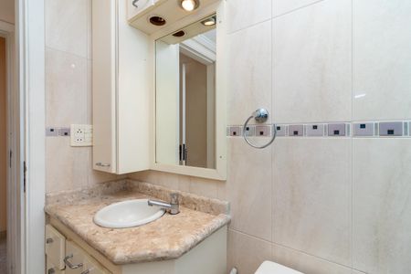 Apartamento à venda com 78m², 3 quartos e 2 vagasBanheiro da Suíte