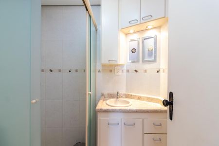 Apartamento à venda com 78m², 3 quartos e 2 vagasBanheiro 2