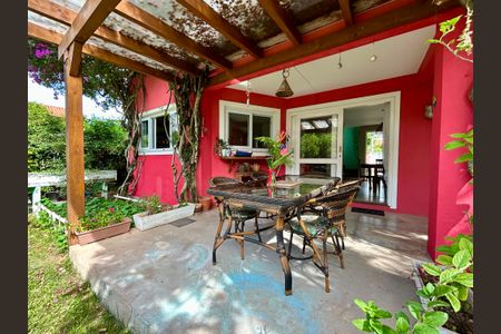 Casa para alugar com 450m², 4 quartos e 1 vagaÁrea externa 