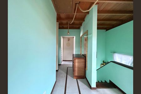 Casa para alugar com 450m², 4 quartos e 1 vagaCorredor Quartos