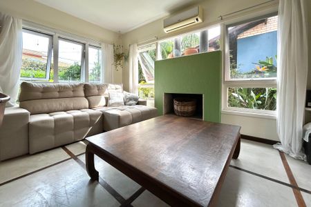 Casa para alugar com 450m², 4 quartos e 1 vagaSala