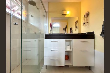 Casa para alugar com 450m², 4 quartos e 1 vagaBanheiro Suíte 