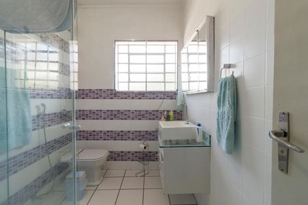 Casa à venda com 182m², 3 quartos e 4 vagasBanheiro da Suíte