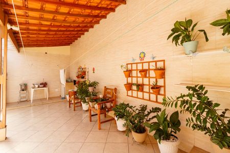 Casa à venda com 182m², 3 quartos e 4 vagasQuintal