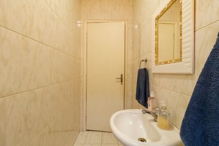 Casa à venda com 182m², 3 quartos e 4 vagasBanheiro