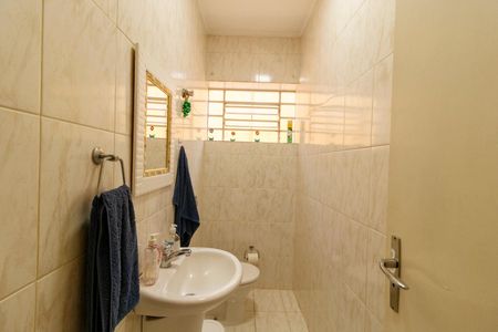 Casa à venda com 182m², 3 quartos e 4 vagasBanheiro